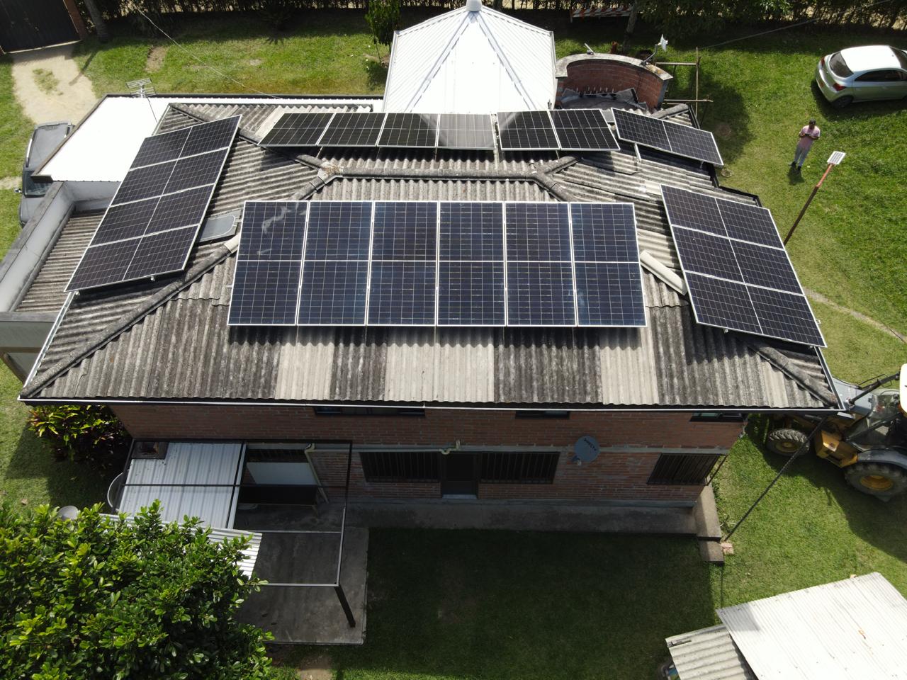 Vista aérea de sistema solar rural